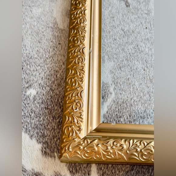VINTAGE Shabby Chic Gold Empty Frame 11”x14” Opening 8”x10” - Picture 6 of 16